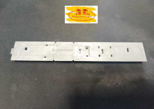 Herpa 0286 - 2500870 Fahrgestell für 15 Meter Koffer / Planenauflieger 169 x 27 mm 1:87