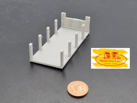 PMM 043 - 3D PLA Druck LKW Abrollflat mit Rungen - 1 Stück 1:87