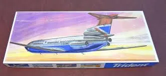 VEB Plastikart Trident 1:100