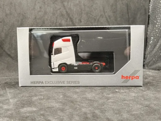 Herpa 962292 Volvo Aero GL XL Zugmaschine weiß / rot / schwarz 1:87 - 1 Stück SoMo