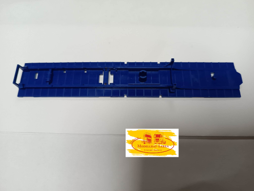Herpa 1711 - 2500866x Grundplatte Bodenplatte Fahrgestell 143 x 29 mm für Koffer / Planenauflieger 1 Stück 1:87