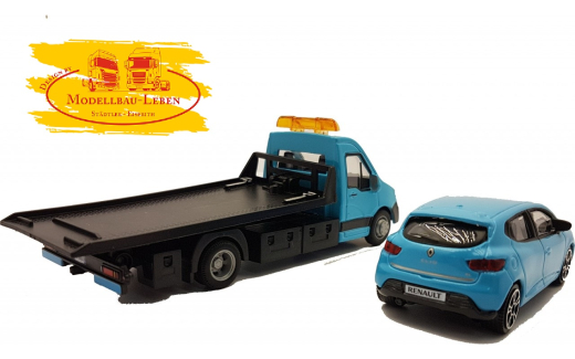Bburago 18-31401 Iveco Daily Plateau Fahrzeug mit Renault Clio 1:43