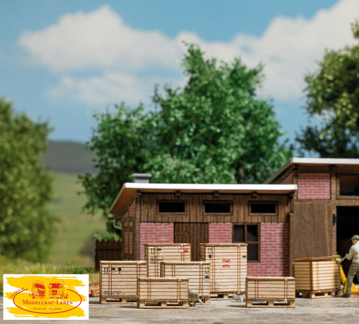 Busch 1811 HO Paletten mit Holzkisten - 1:87 - Bausatz