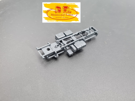 Herpa 0630 Iveco Trakker 4x4 Fahrgestelloberteil