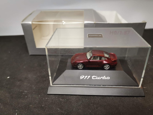 Herpa Porsche 911 Turbo weinrotmetallic 1:87