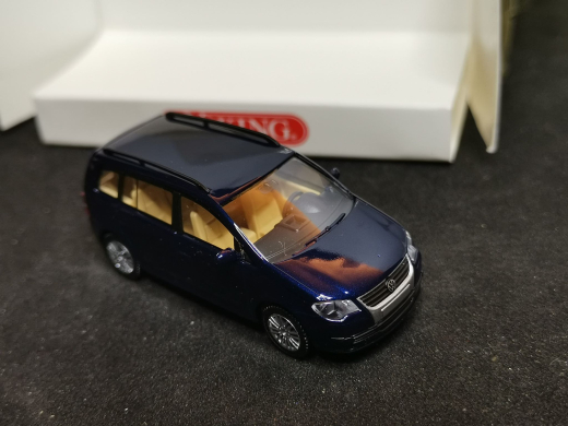 Wiking 305 40 30 VW Touran dunkelblau - 1:87