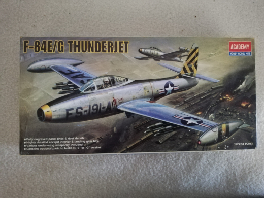 Academy 1617 Bausatz F-84E/G Thunderjet Maßstab 1:72