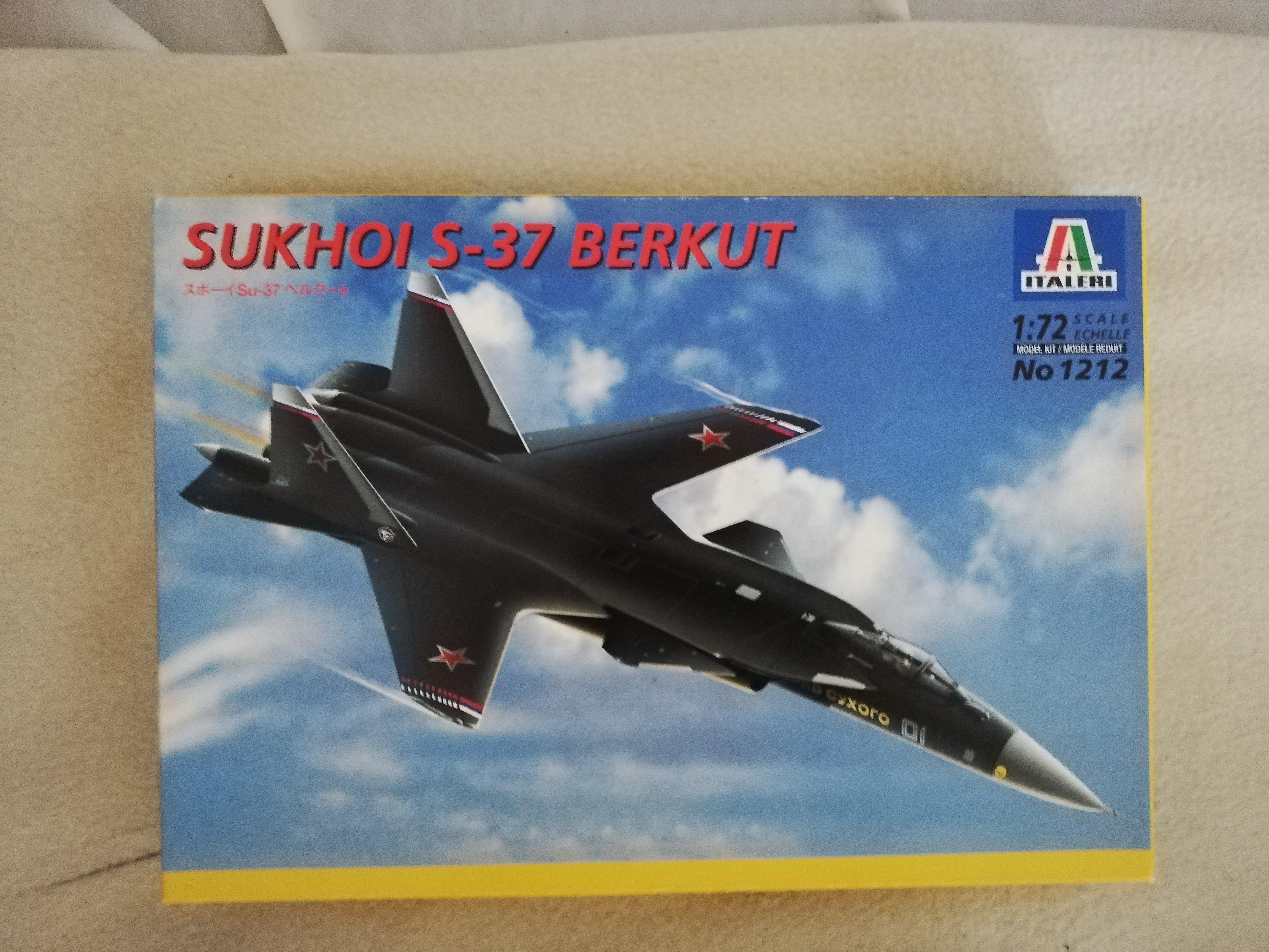 Italeri 1212 Sukhoi S-37 Berkut