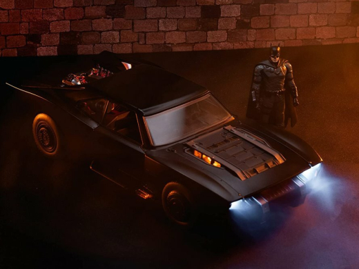 Jada Toys 32504 - Batmobile mit Licht & Diecast Figur, The Batman 1:18