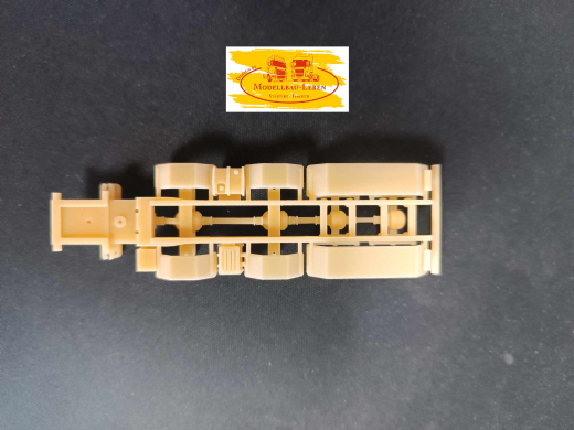 3D-9664841 - 3D Druck Modell Zugmaschinen Chassis 5achs Mercedes Benz 1:87