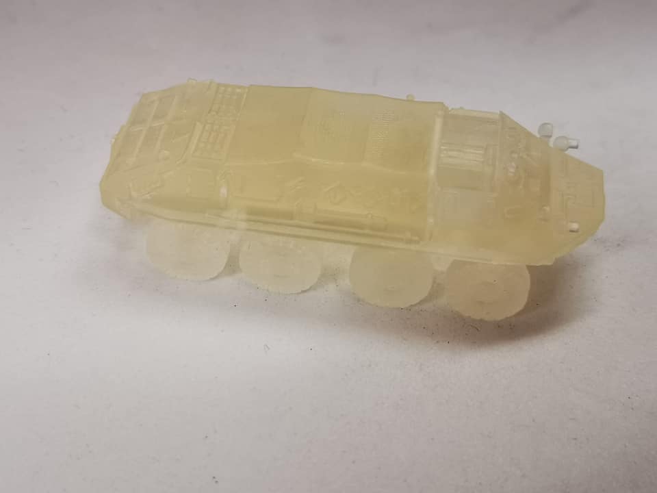 3D-M117 Schützenpanzerwagen BTR 60 P geschlossen 1:144