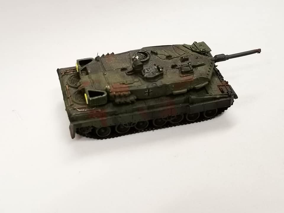 3D-M174 Kampfpanzer Leopard 2A5 gesupert 1:144