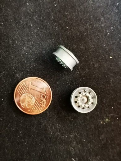 2020.54 Zubehör - 1:50 - Felge 10 Loch - silber - 11 x 5 mm - 1 Stück