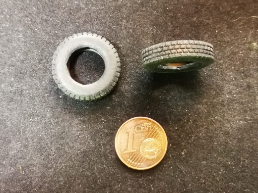 2020.68 Zubehör - 1:50 - Reifen 20,5 x 6mm / 11 mm Innenmaß - 1 Stück