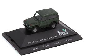 Herpa Puch G grün-metallic &quote;Die schönste Form der Vielseitigkeit&quote; 1:87