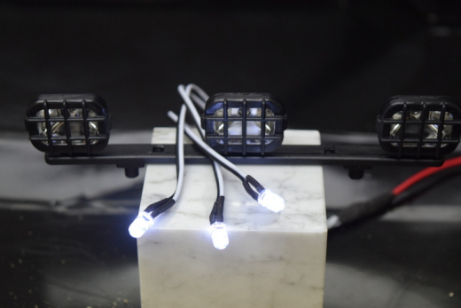 Absima 2320040 - Lichtleiste mit LEDs inkl. Schrauben 15cm