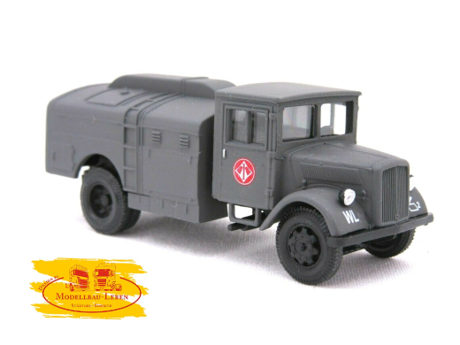 Herpa 746335 Militär LKW Mercedes 3000 Tankfahrzeug &quote;Jagdgeschwader 1&quote; 1:87 H0