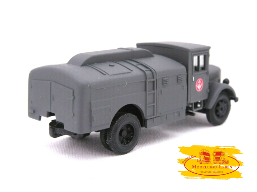 Herpa 746335 Militär LKW Mercedes 3000 Tankfahrzeug &quote;Jagdgeschwader 1&quote; 1:87 H0