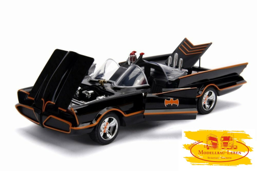 Jada Toys 98625 - Batmobile mit Licht & Diecast Figuren, Batman und Robbie 1:18