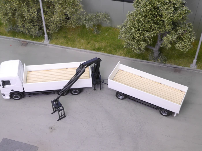 EM600 Holz Auflage für Herpa Baustoff HZ hell