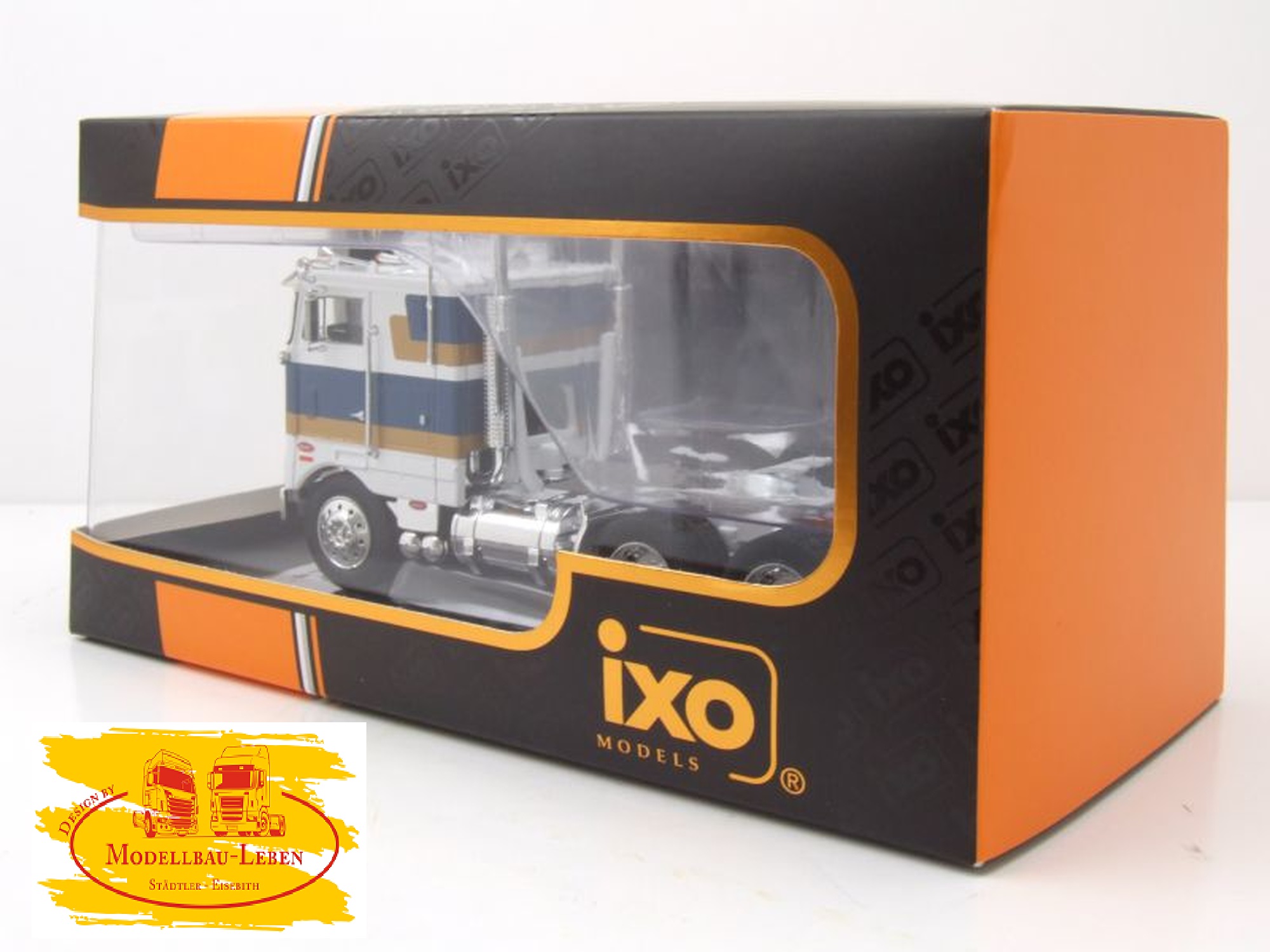 Ixo - TR078 Peterbilt 352 H, weiß mit Decor - 1:43