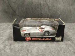 Brumm 25764 Mercedes-Benz R280 Nr. 18 - W196C J.M. Fangio 1954 in OVP, gebraucht, ohne sichtbare Schäden 1:43
