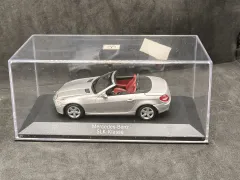 Minichamps 25768 Mercedes-Benz SLK Cabriolet 1:43