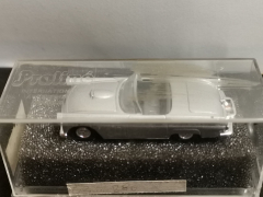 Praline 5204 Ford T-Bird Cabrio Lux. metallic-silber