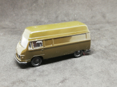 Praline alter MB Bus Follow Me