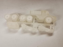 3D-M095 Zugmaschine für Panzertransport mit Zubehör 1:144
