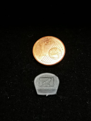 DD-347 - 3 D Druck Zubehör MAN Sattelplattenabdeckung mit Logo groß 1:87