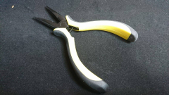 W-030 kurze Spitzzange 130 mm mit Isogriffen