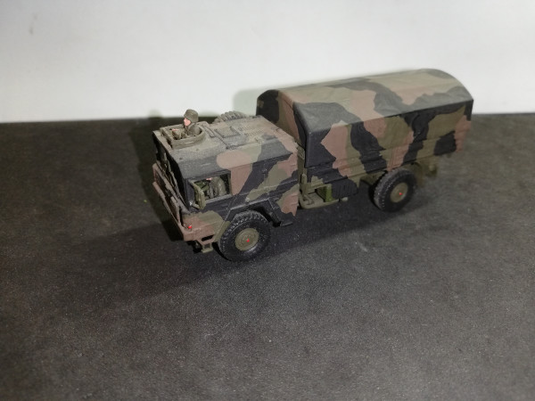 Roco MAN 4x4 Pritsche/Plane gesupert 1:87