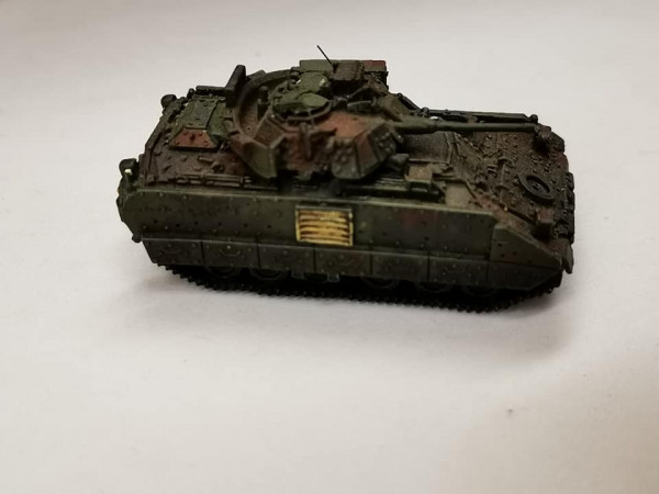 3D-M135 Schützenpanzer Bradley M2/M3 gesupert 1:144