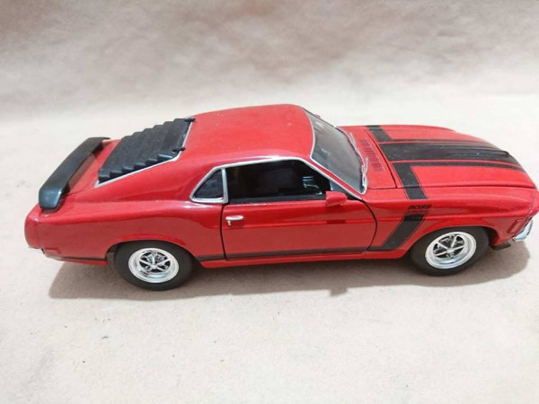 Welly 1:24 - 22088 - 1970 Ford Mustang Boss 302 Rot