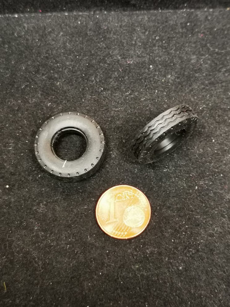 2020.73 Zubehör - 1:50 - Reifen 21,0 x 6 mm / 11 mm Innenmaß - 1 Stück
