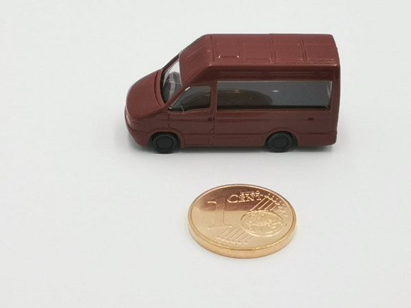 Rietze Iveco Daily Bus weinrot 1:160