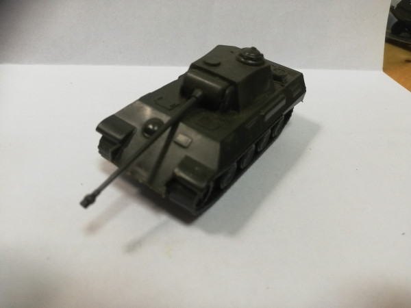 Roco 102 Kampfpanzer V Panther 1:87