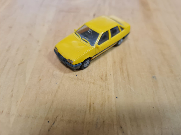 Herpa Opel Kadett senfgelb