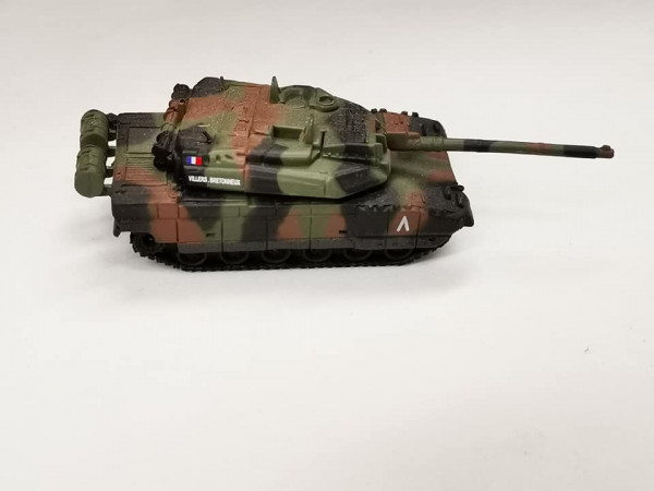 3D-M138 Kampfpanzer Leclerc gesupert 1:144