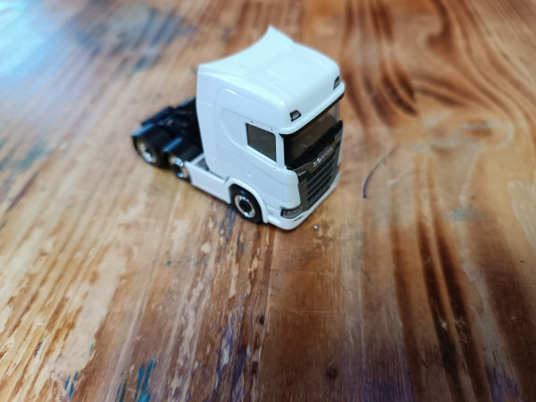 Herpa Scania CS20 Zugm. 3 achs weiß